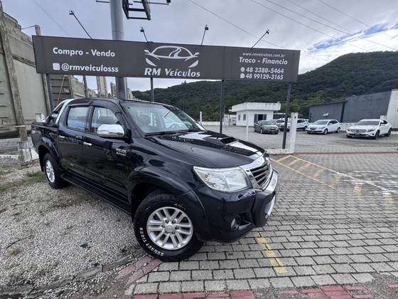 TOYOTA HILUX 3.0 SRV 4X4 CD 16V TURBO INTERCOOLER DIESEL 4P AUTOMÁTICO